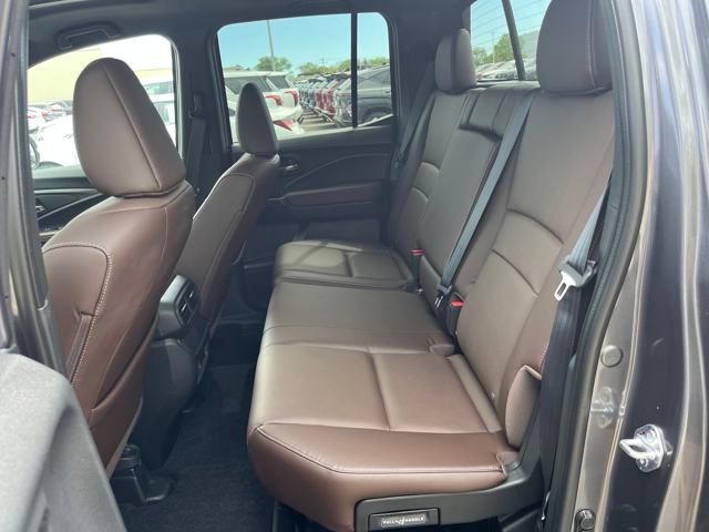 Vehicle image 15 of 35