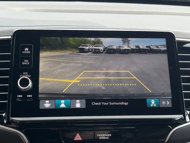 Vehicle image 34 of 35