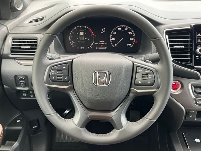 Vehicle image 23 of 35