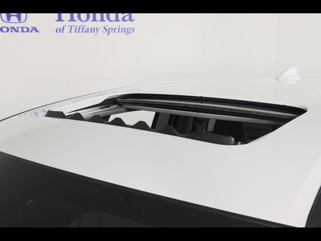 Vehicle image 9 of 24