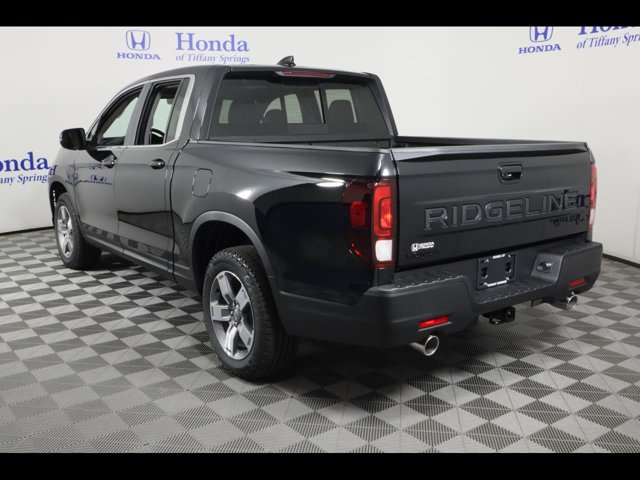 Vehicle image 7 of 24