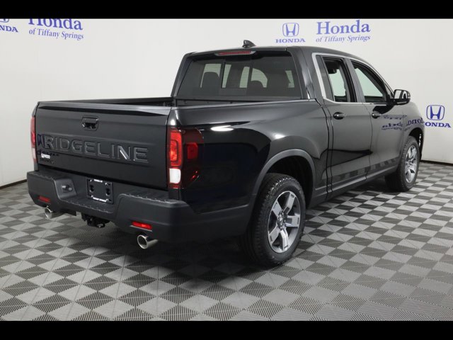 Vehicle image 5 of 24