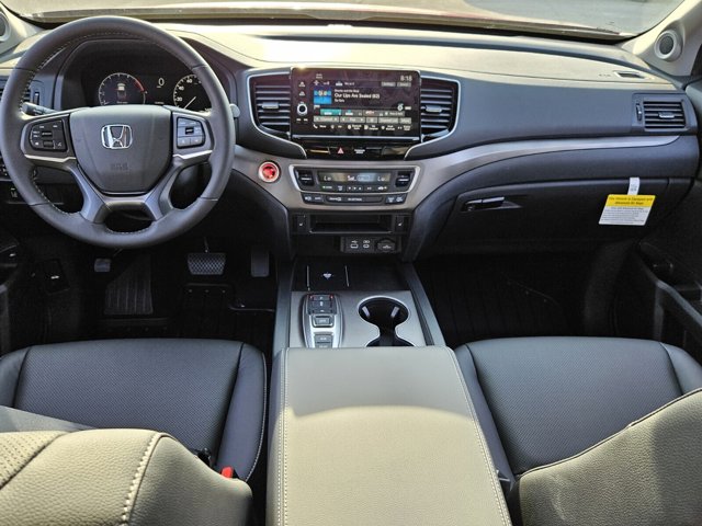 Vehicle image 16 of 39