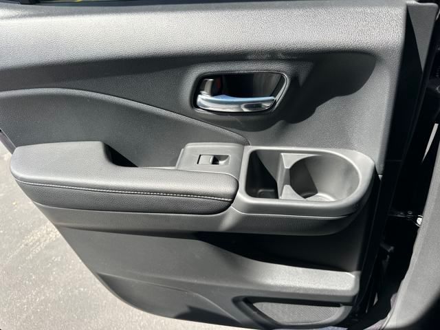 Vehicle image 15 of 35