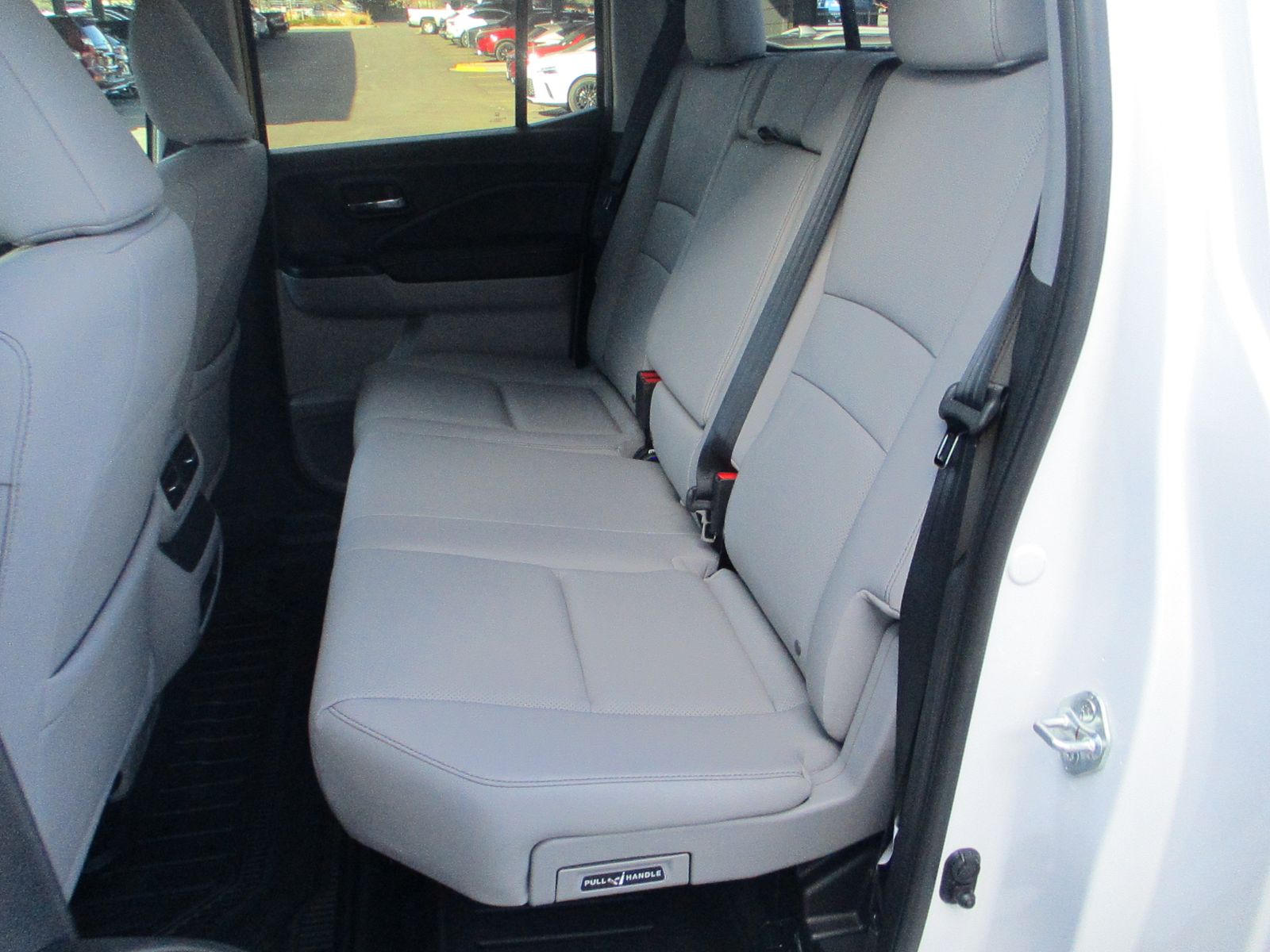 Vehicle image 11 of 37