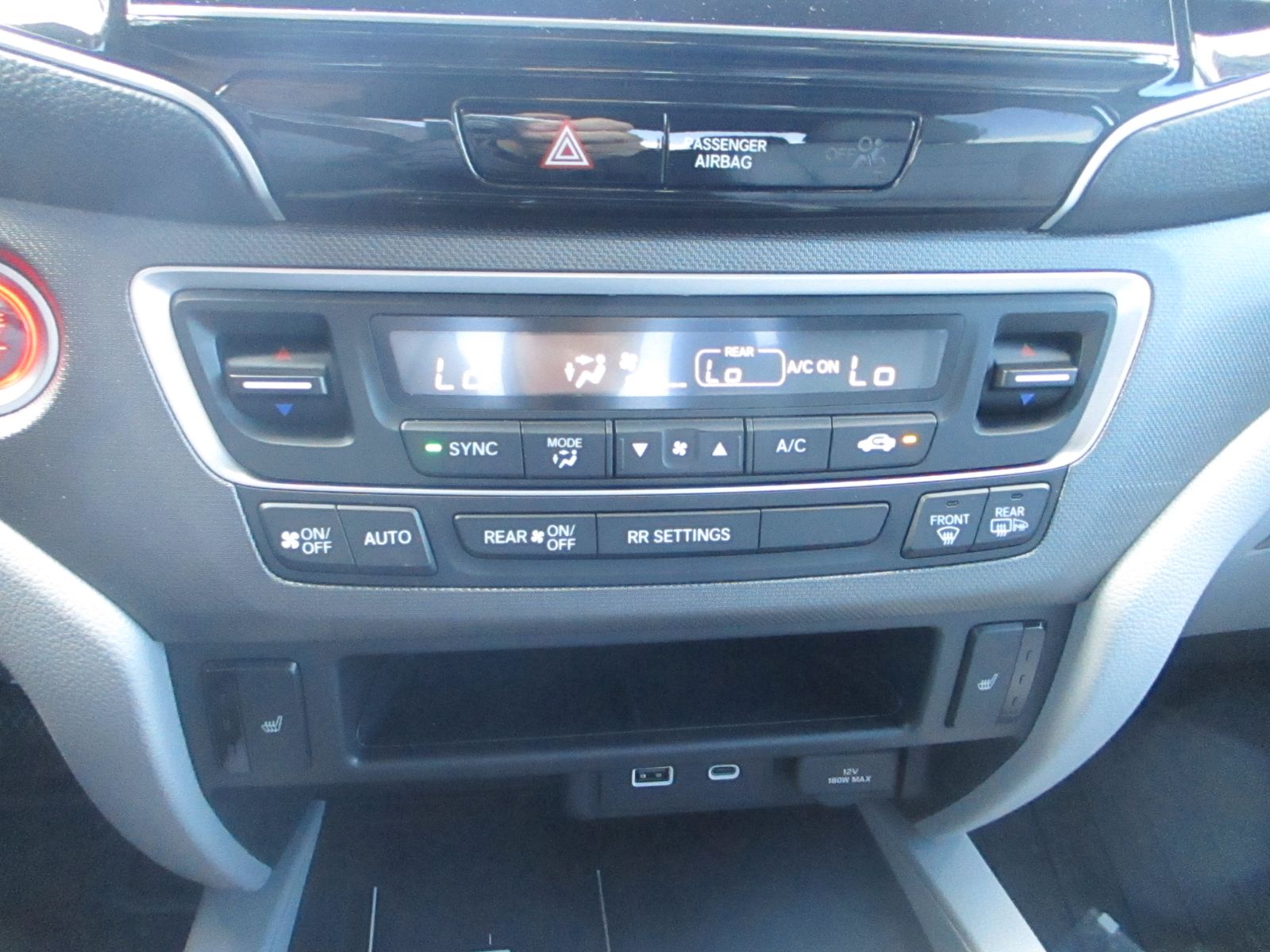 Vehicle image 17 of 37