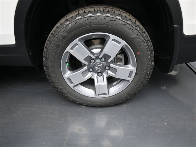 Vehicle image 30 of 34