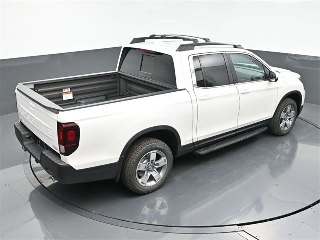 Vehicle image 12 of 34