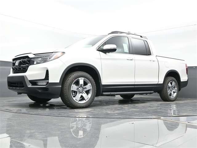 Vehicle image 14 of 34