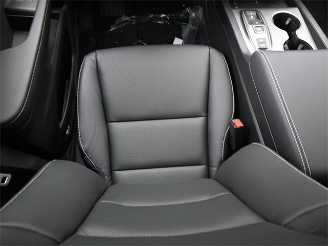 Vehicle image 26 of 34
