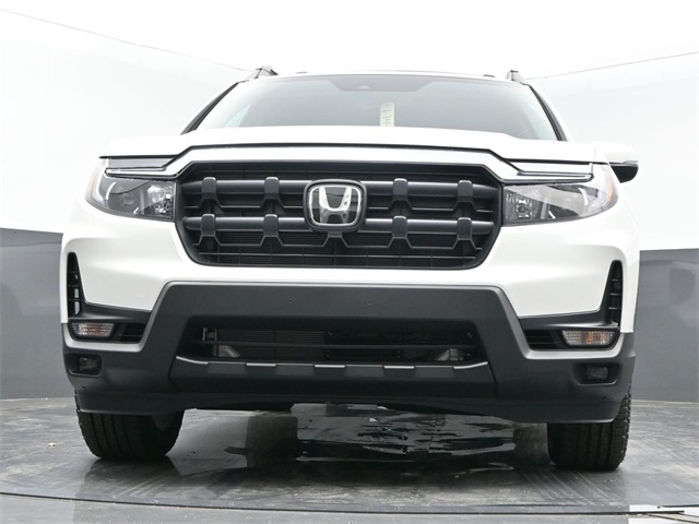 Vehicle image 5 of 34