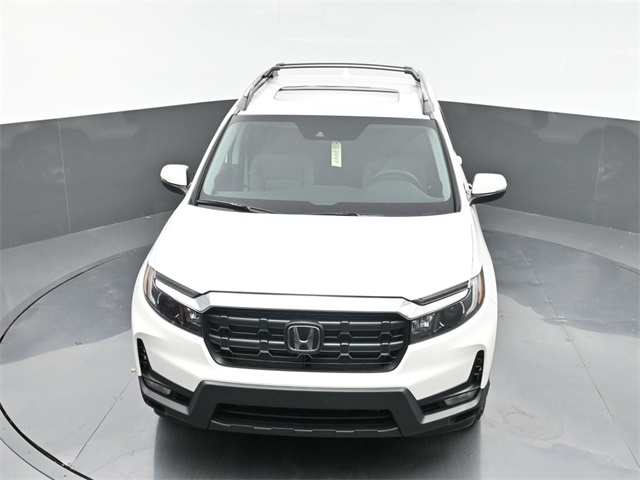 Vehicle image 4 of 34