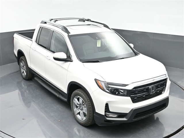 Vehicle image 9 of 34