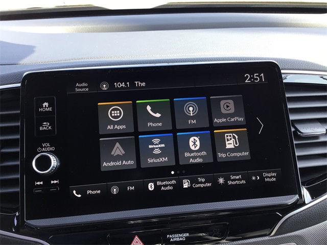 Vehicle image 26 of 33
