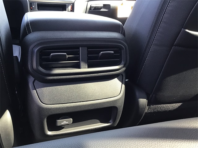 Vehicle image 33 of 33