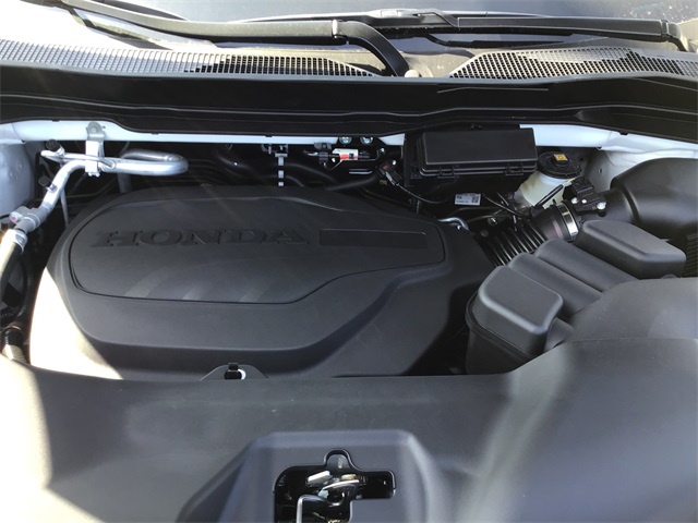 Vehicle image 14 of 33