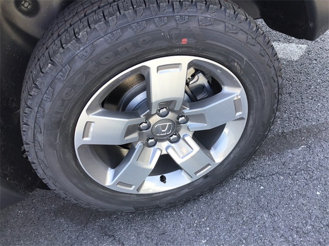 Vehicle image 15 of 33