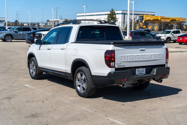 Vehicle image 7 of 43