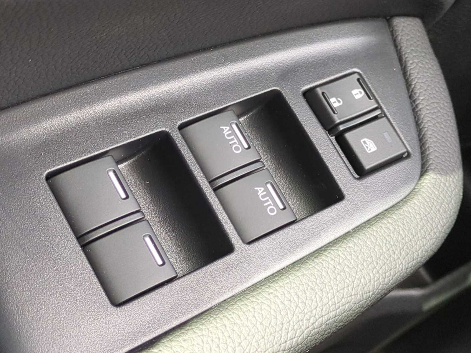 Vehicle image 22 of 27