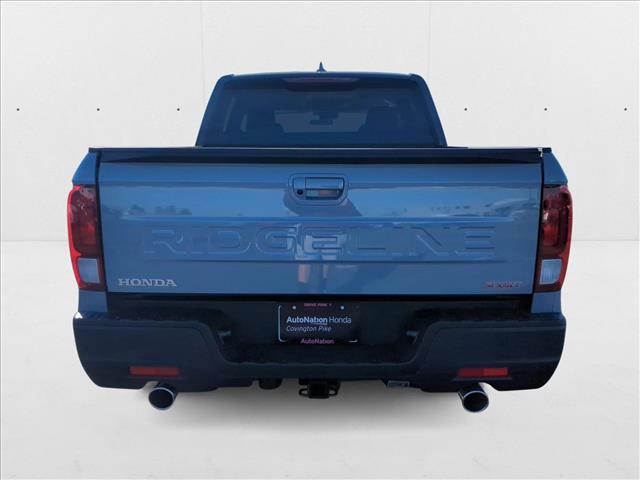 Vehicle image 5 of 18