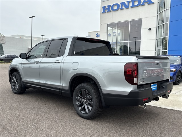 Vehicle image 2 of 12