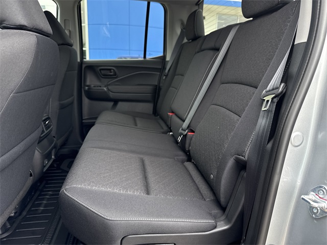 Vehicle image 6 of 12