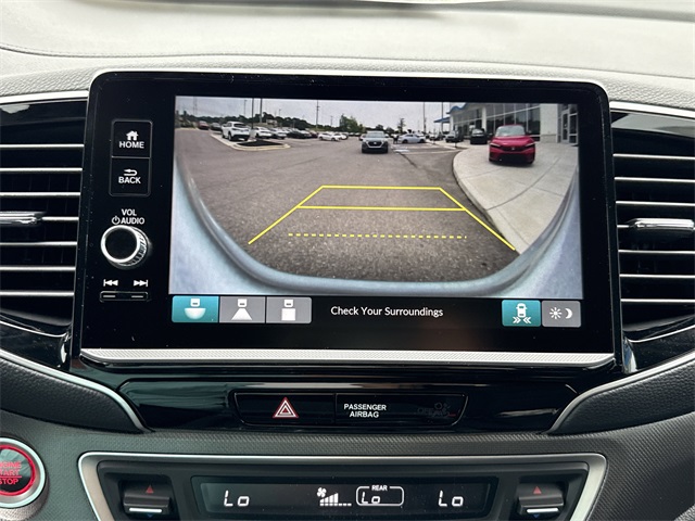 Vehicle image 12 of 12