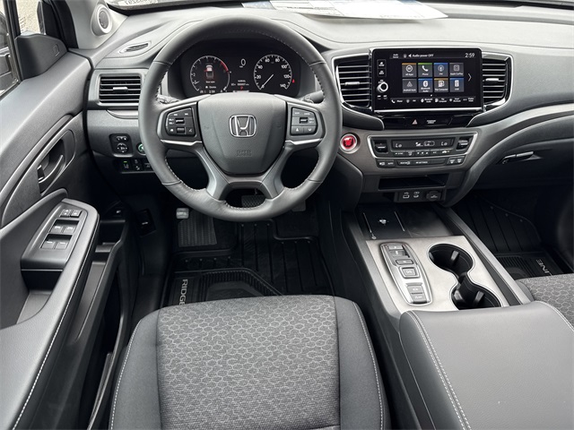 Vehicle image 7 of 12