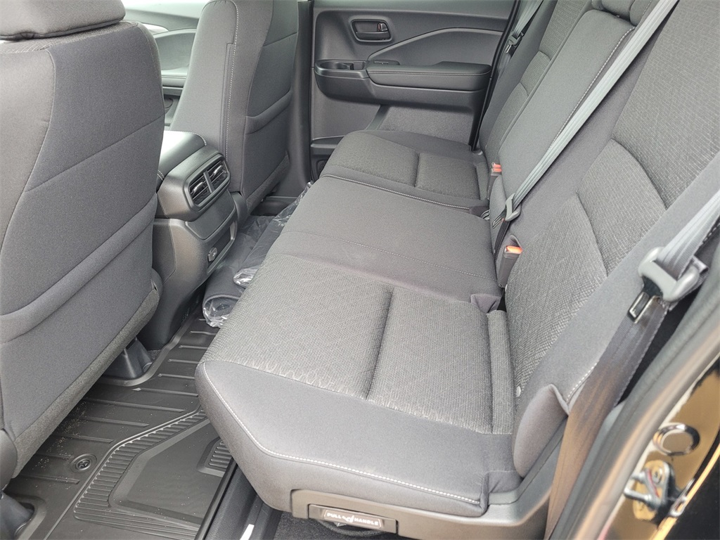 Vehicle image 7 of 15