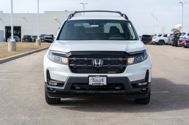 Vehicle image 2 of 40