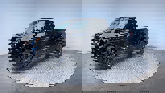Vehicle image 4 of 28