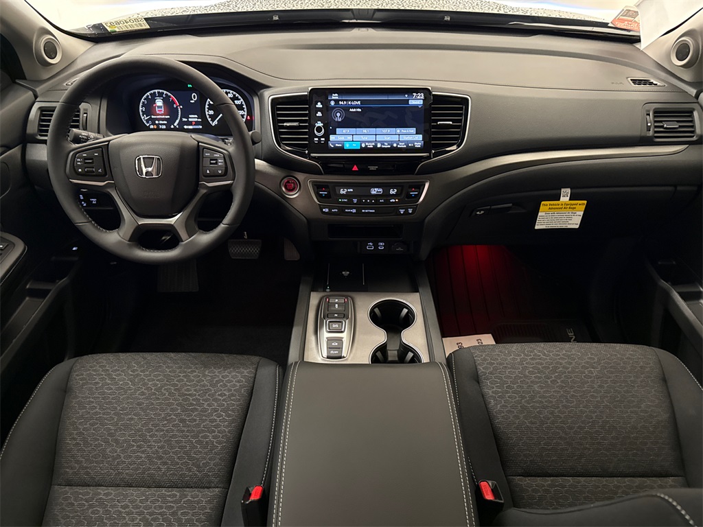 Vehicle image 9 of 23