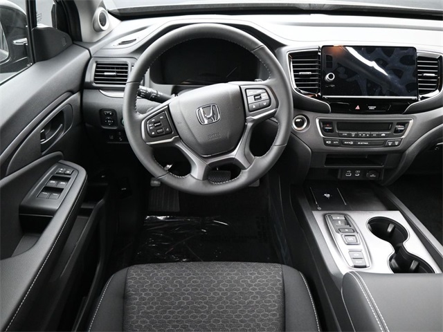Vehicle image 28 of 35