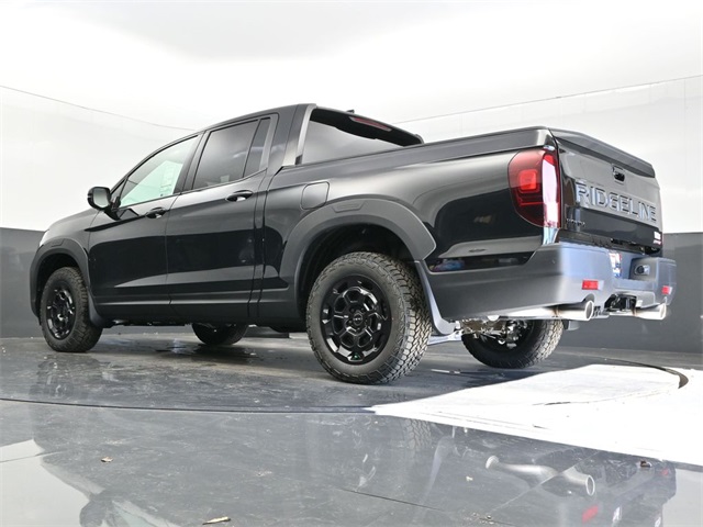 Vehicle image 24 of 34