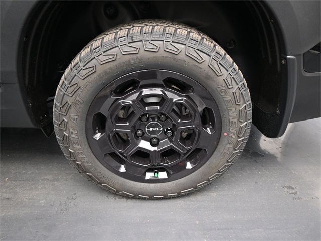 Vehicle image 31 of 34