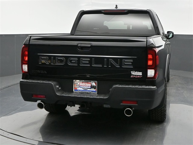 Vehicle image 16 of 34