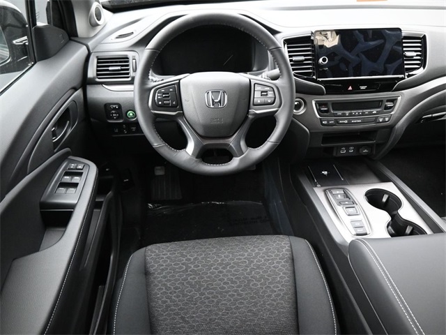 Vehicle image 28 of 34