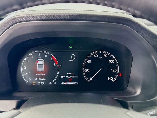 Vehicle image 14 of 36