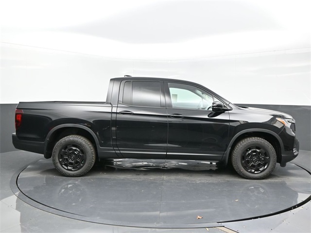 Vehicle image 10 of 34