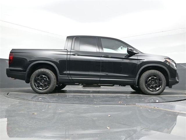 Vehicle image 11 of 34