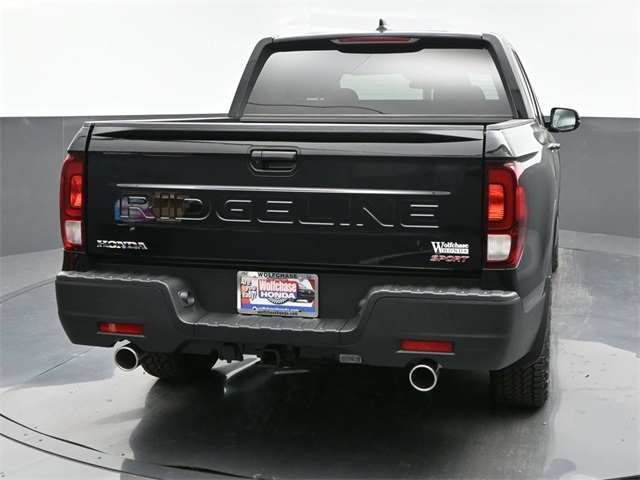 Vehicle image 16 of 34