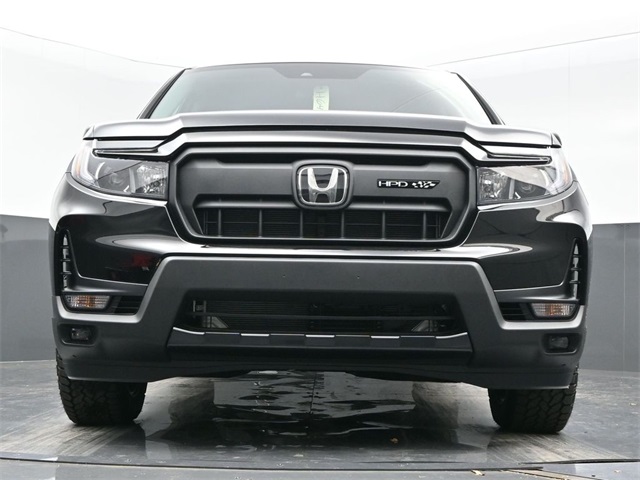 Vehicle image 18 of 34