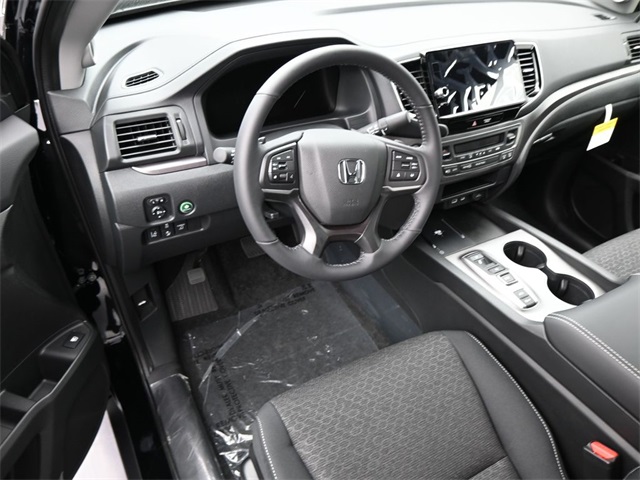 Vehicle image 31 of 34