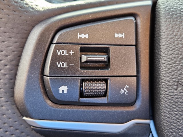 Vehicle image 30 of 39