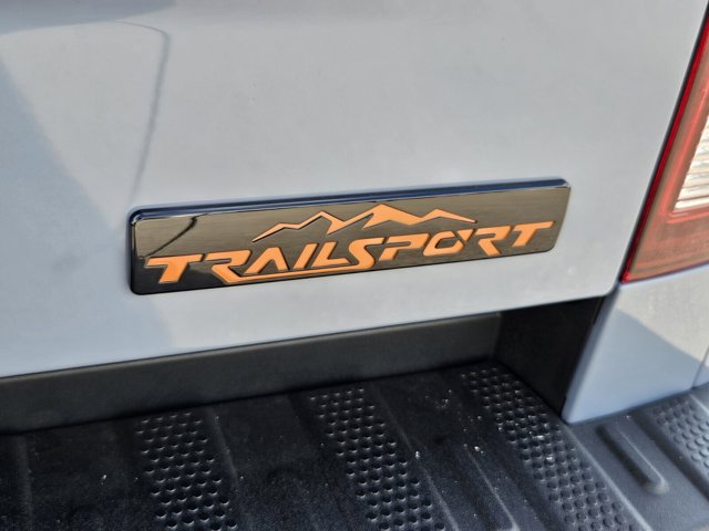 Vehicle image 20 of 39