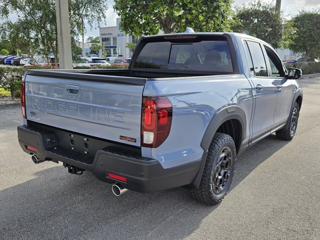 Vehicle image 6 of 39