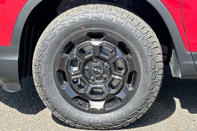 Vehicle image 30 of 32