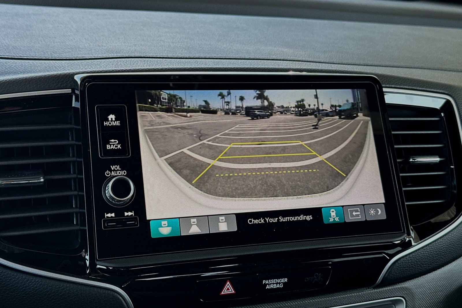 2025 Honda Ridgeline TrailSport+ Image 17 of 33