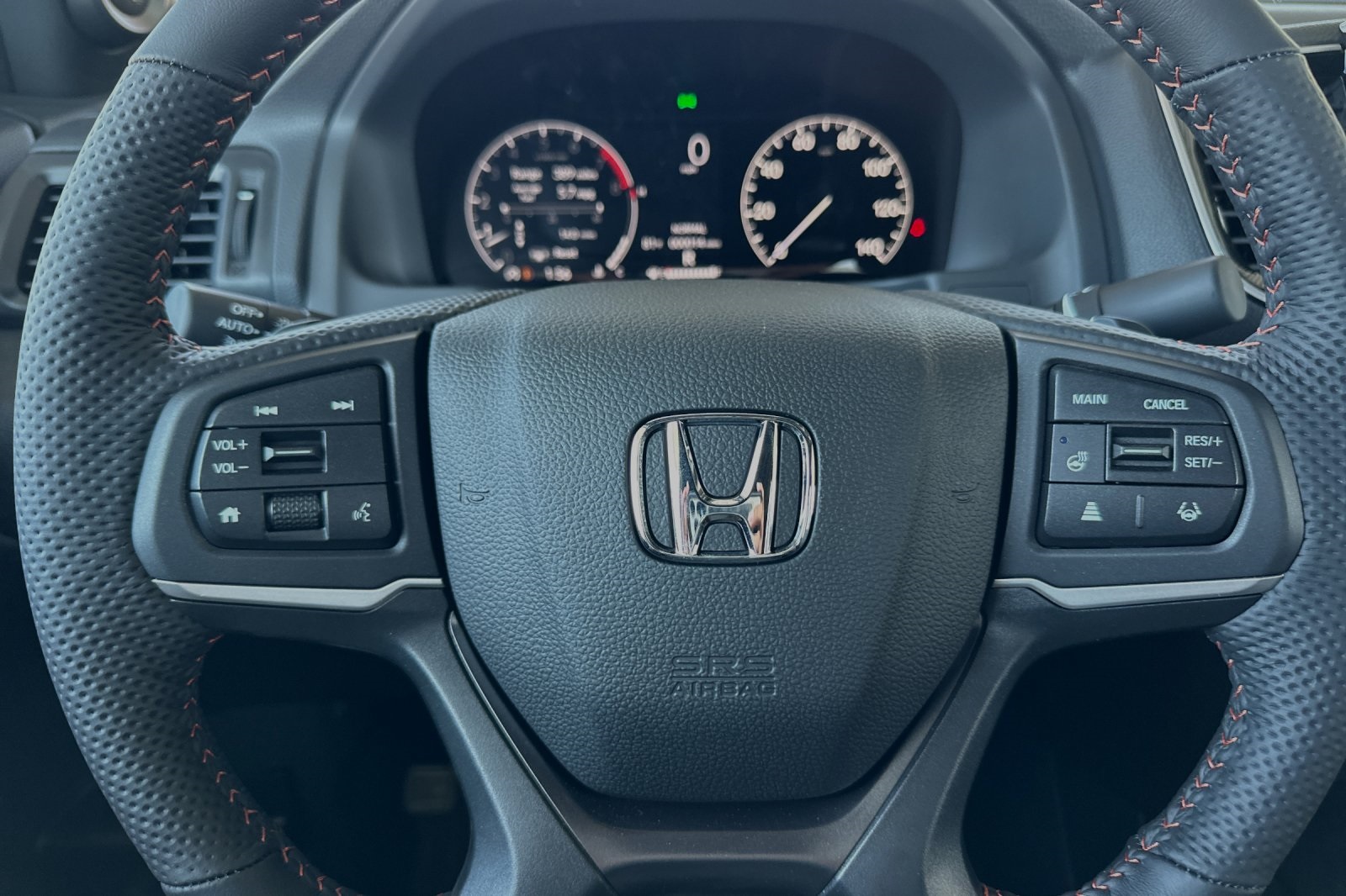 2025 Honda Ridgeline TrailSport+ Image 15 of 33