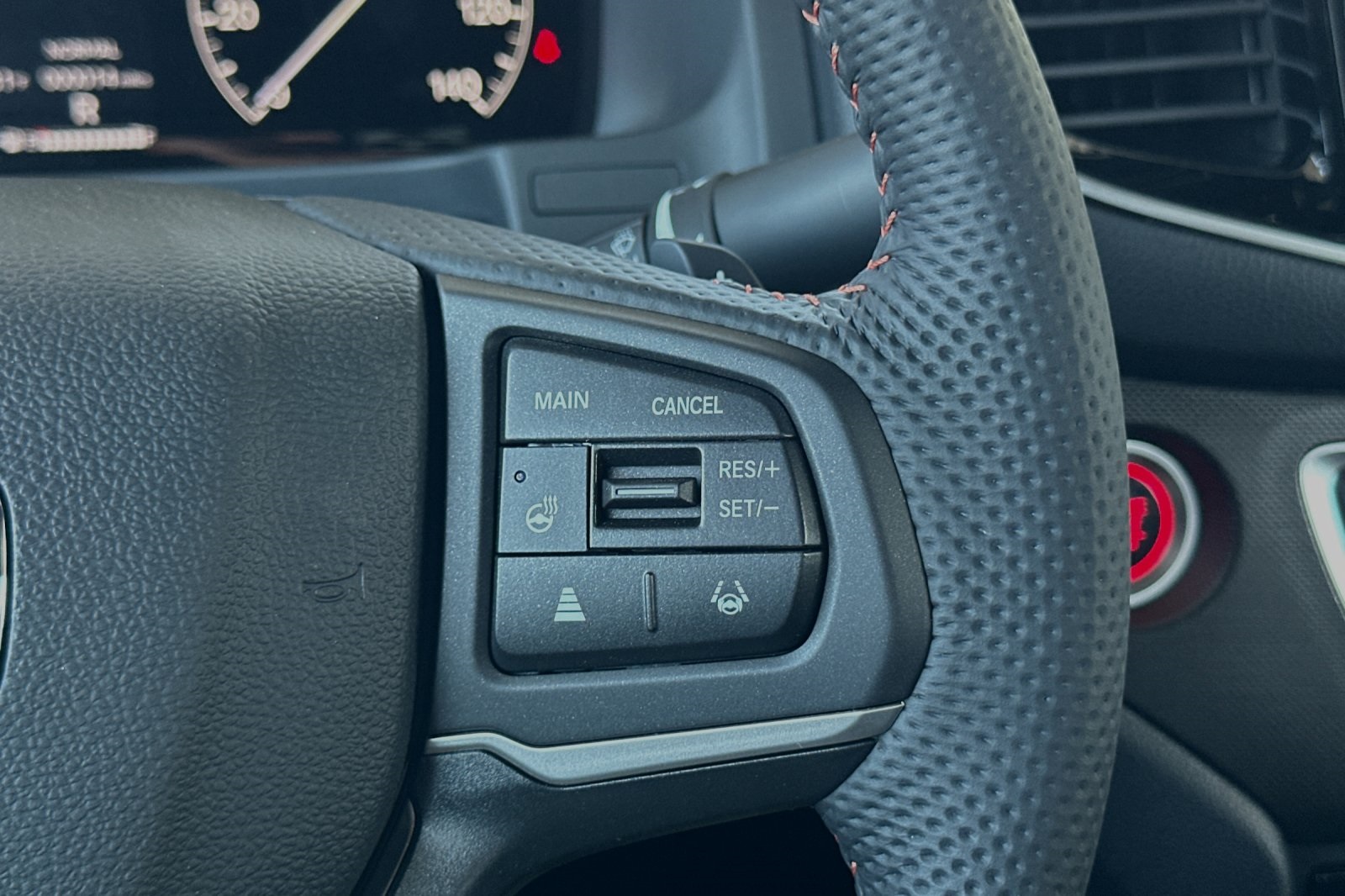 2025 Honda Ridgeline TrailSport+ Image 27 of 33